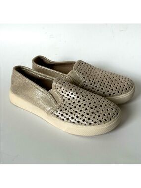 Laser Cut Metallic Gold Slip On Lightweight Sneakers Cat &‎ Jack Girls Size 11